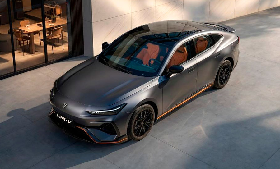 Обновленный спортивный лифтбек Changan Uni-V 2026 скоро приедет в Россию Обновленный спортивный лифтбек Changan Uni-V 2026 скоро приедет в Россию