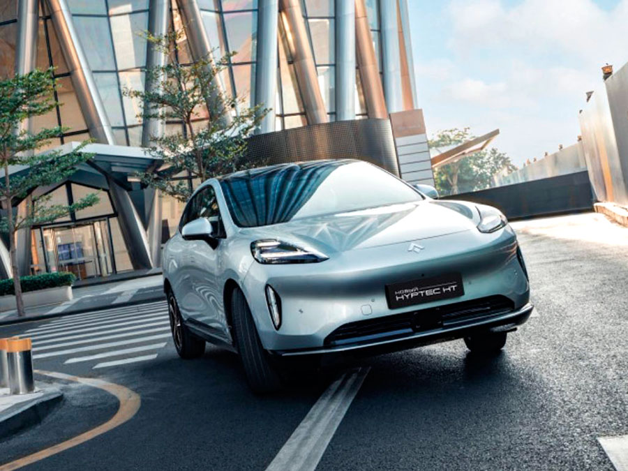 На российском рынке оформляют предзаказы на электрокроссовер GAC Hyptec HT