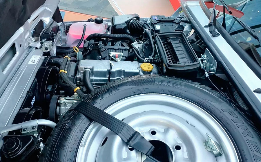 АвтоВАЗ на ПМЭФ показал обновленный внедорожник Lada Niva Legend 2026 с более мощным мотором и усиленной защитой кузова