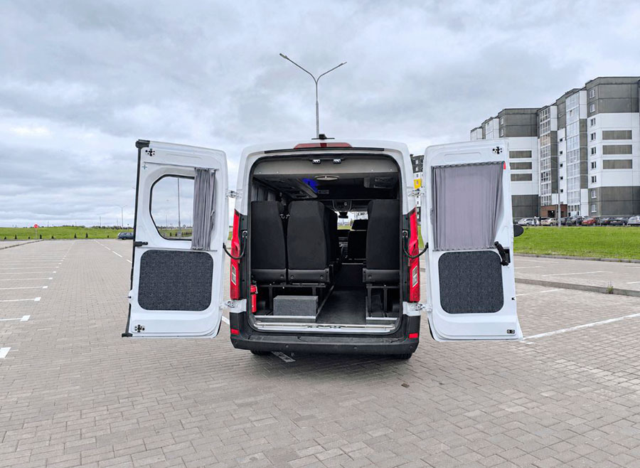 Avior Touring Bus: 11-местный микроавтобус для региональных маршрутов