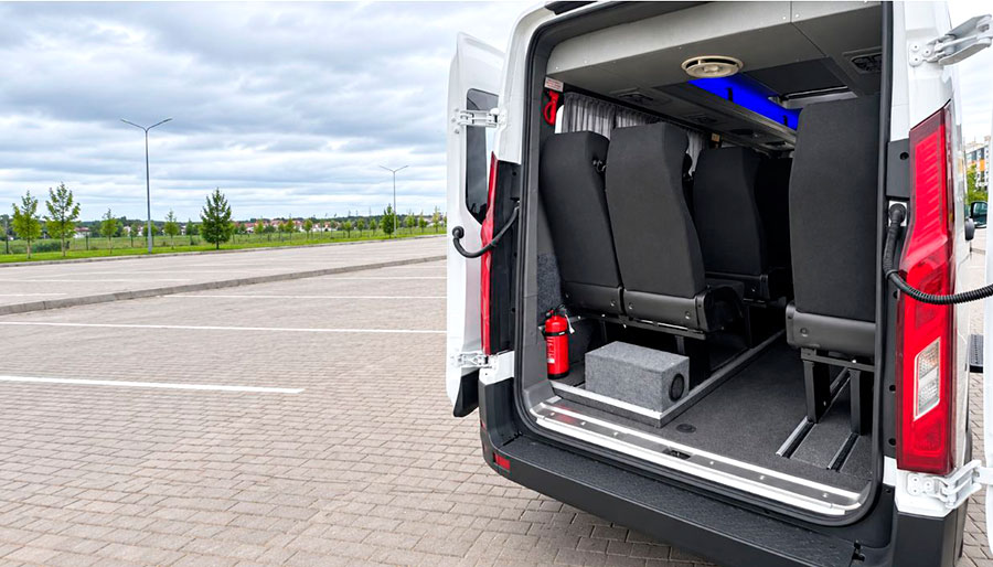 Avior Touring Bus: 11-местный микроавтобус для региональных маршрутов