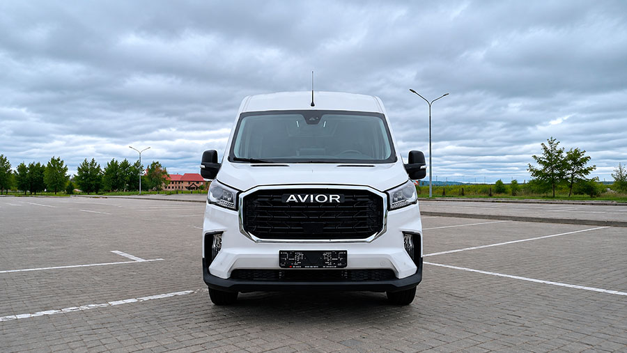 Avior Touring Bus: 11-местный микроавтобус для региональных маршрутов